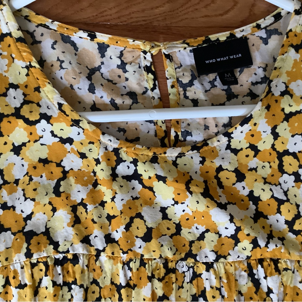 Who What Wear Bursting in Sunflowers & Black Floral Top Long Puff Sleeves sz M